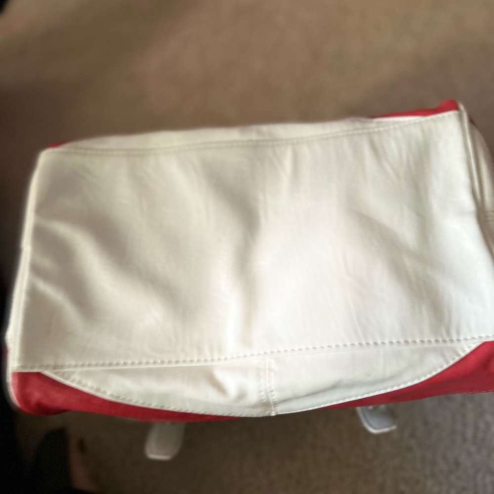 Steve Madden Stylish Chevron Pattern Handbag - Co… - image 4